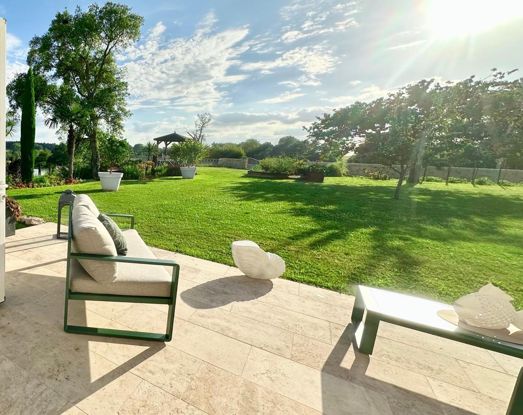 Chateau De Lafont Suites Saint-Vivien  Luaran gambar