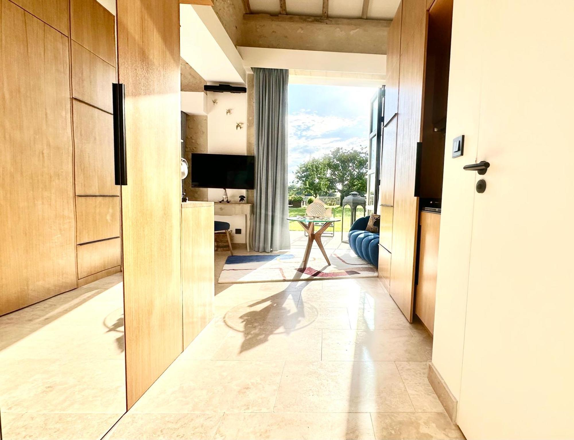 Chateau De Lafont Suites Saint-Vivien  Luaran gambar