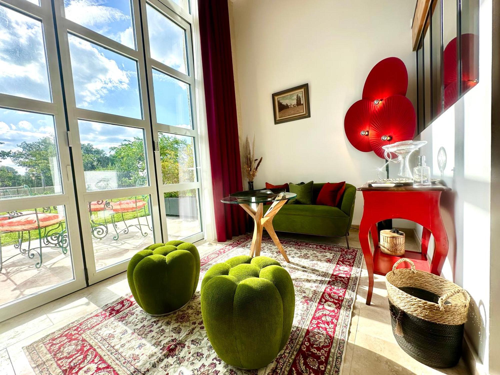 Chateau De Lafont Suites Saint-Vivien  Luaran gambar