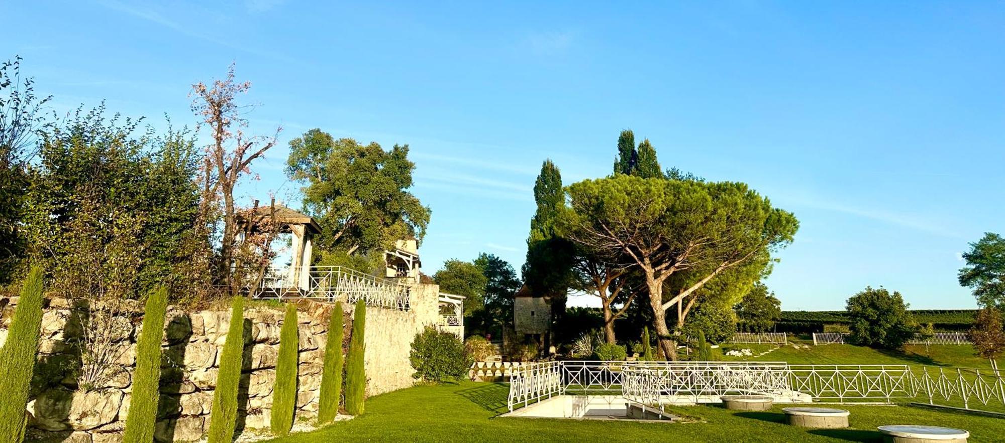 Chateau De Lafont Suites Saint-Vivien  Luaran gambar