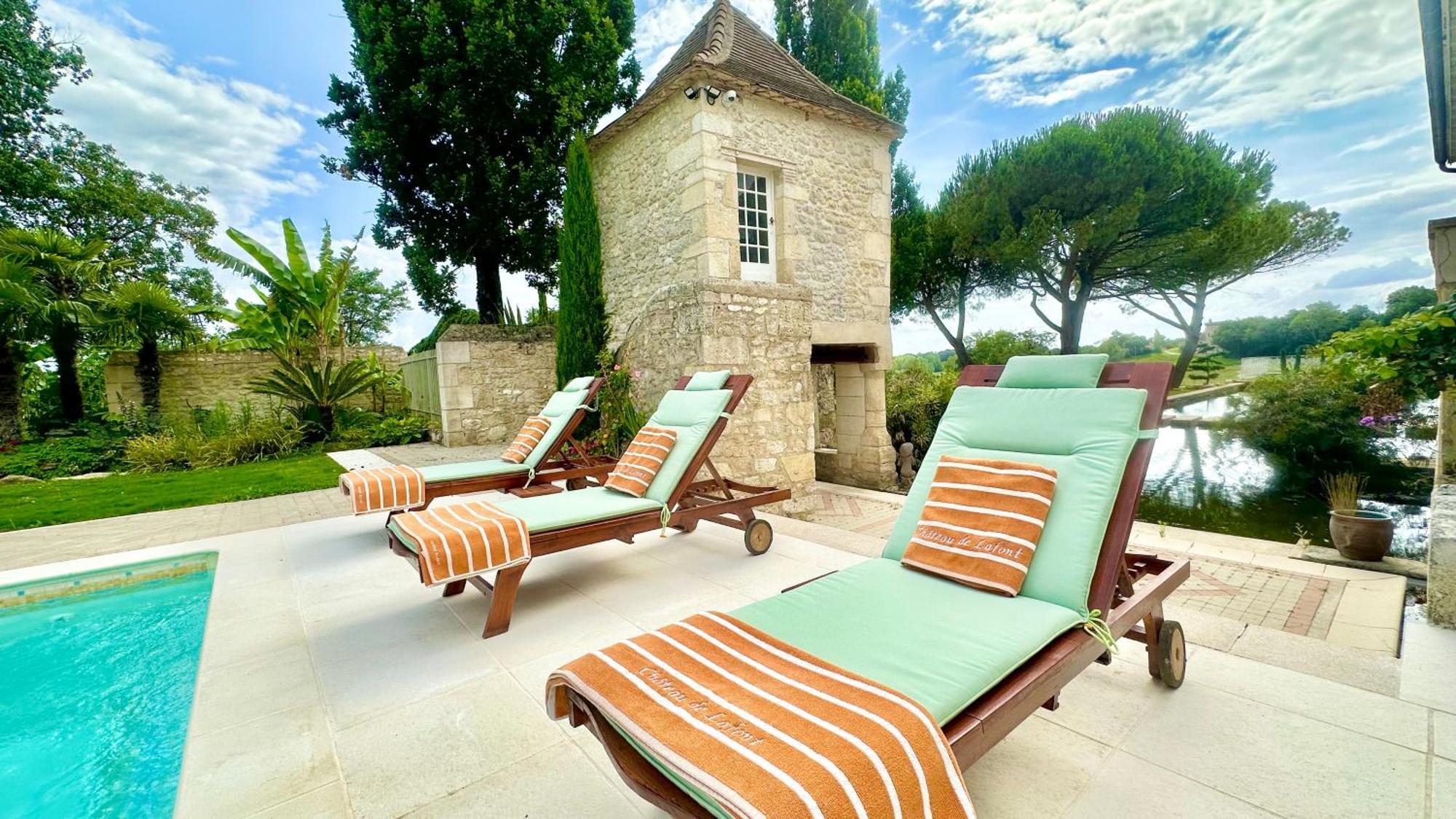 Chateau De Lafont Suites Saint-Vivien  Luaran gambar