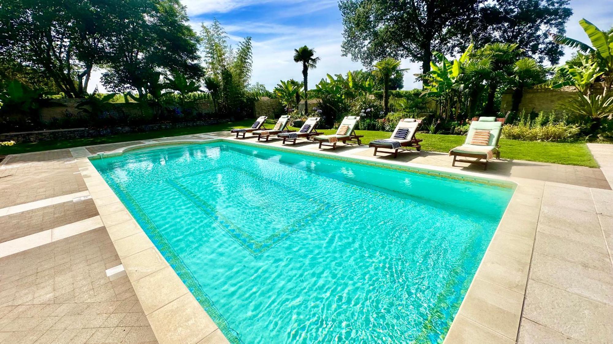 Chateau De Lafont Suites Saint-Vivien  Luaran gambar